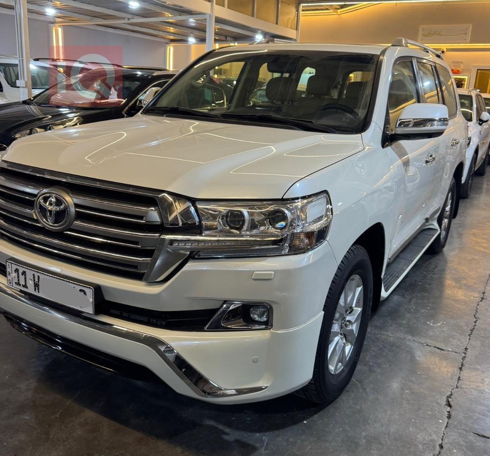 تويوتا لاندكروزر